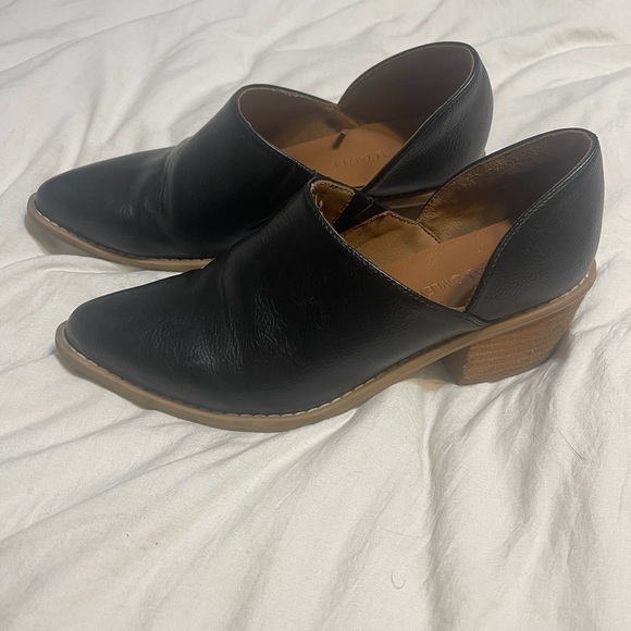 mules - Picture 3 of 5